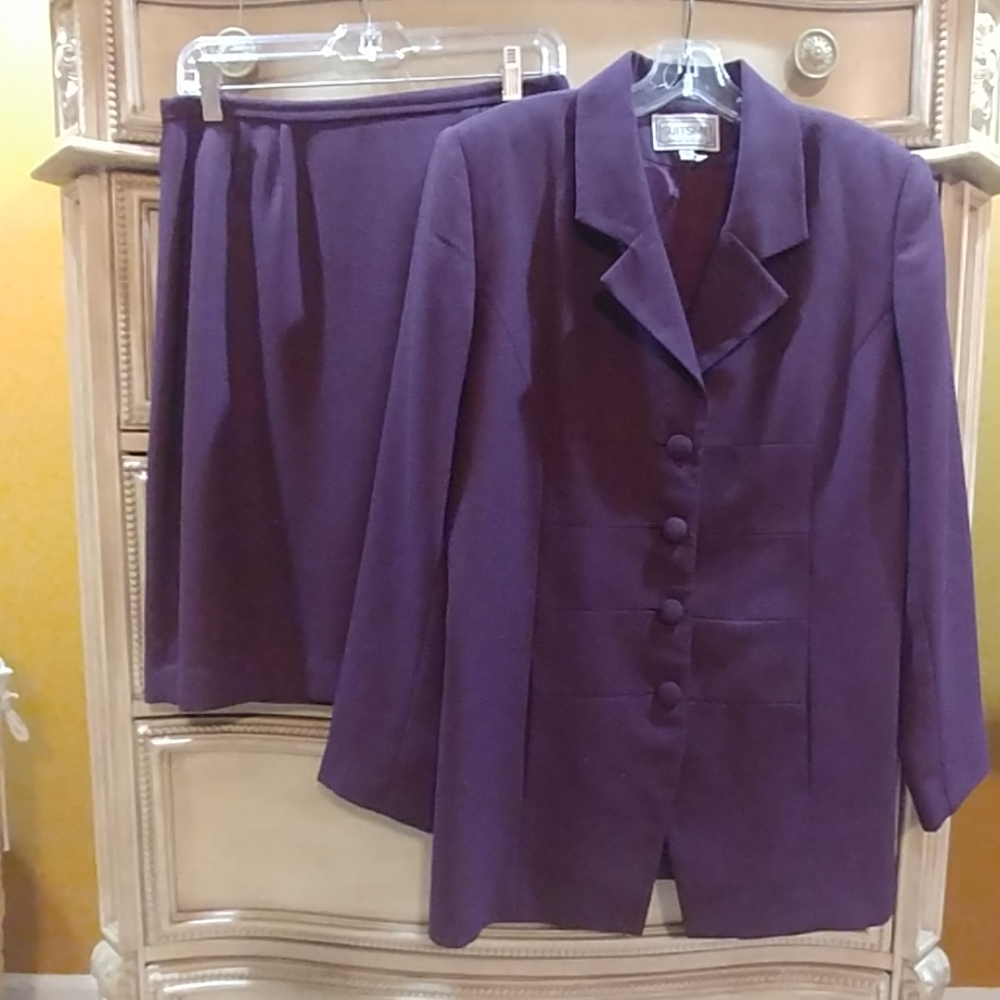 Ladies Suit